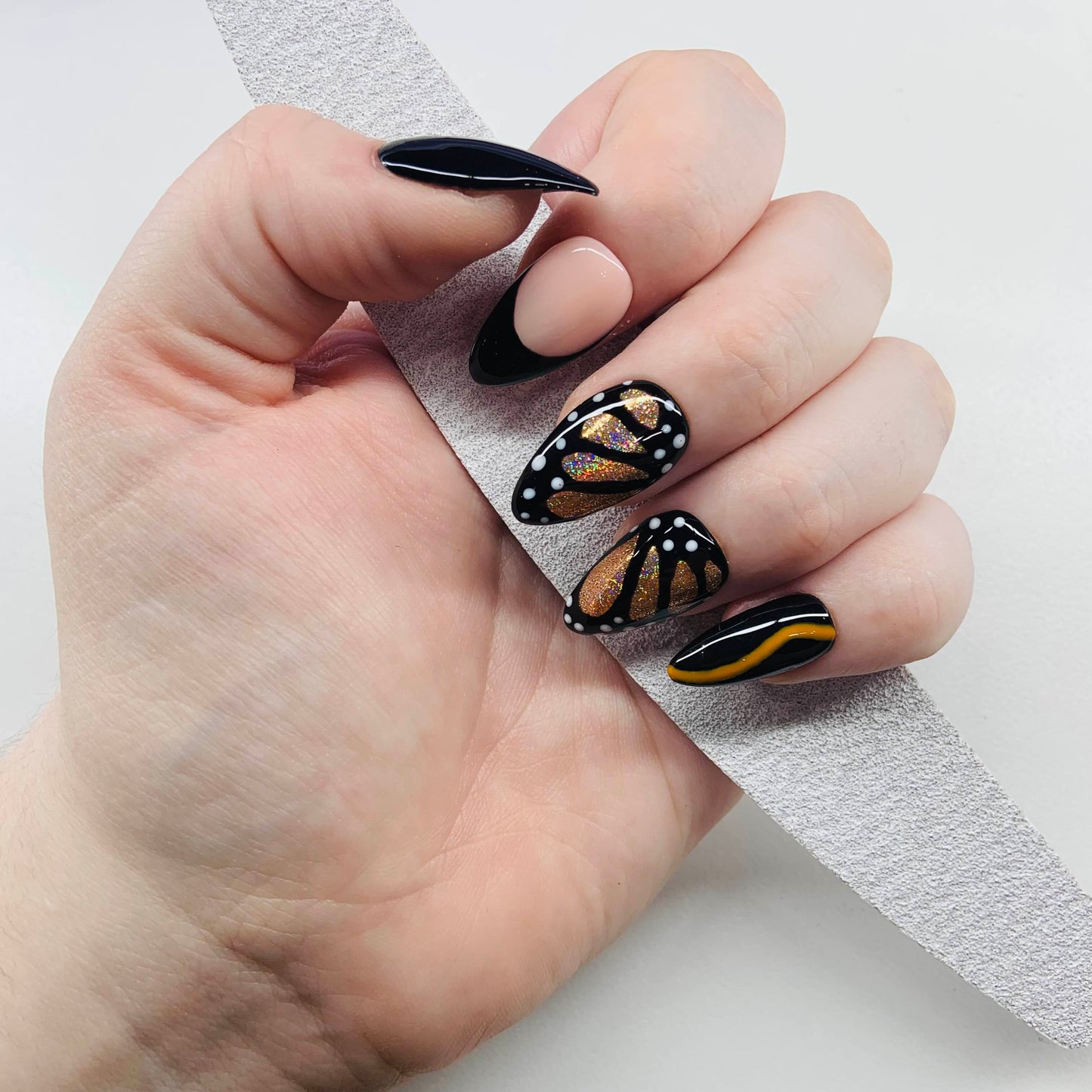 Monarch Kisses Press On Nails